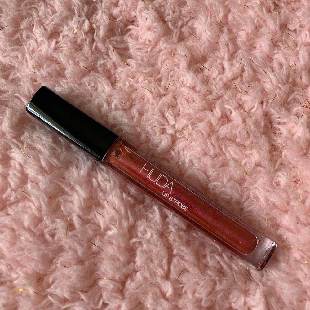 Huda Beauty lip strobe ❤️